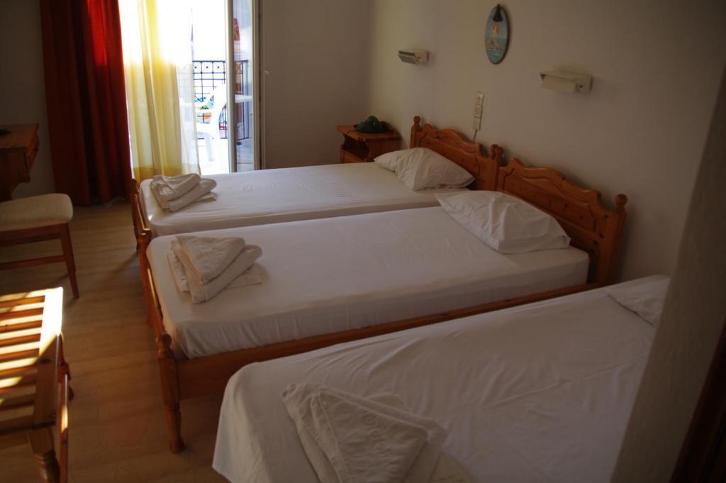 Hotel Marlton Skiathos Town Quarto foto