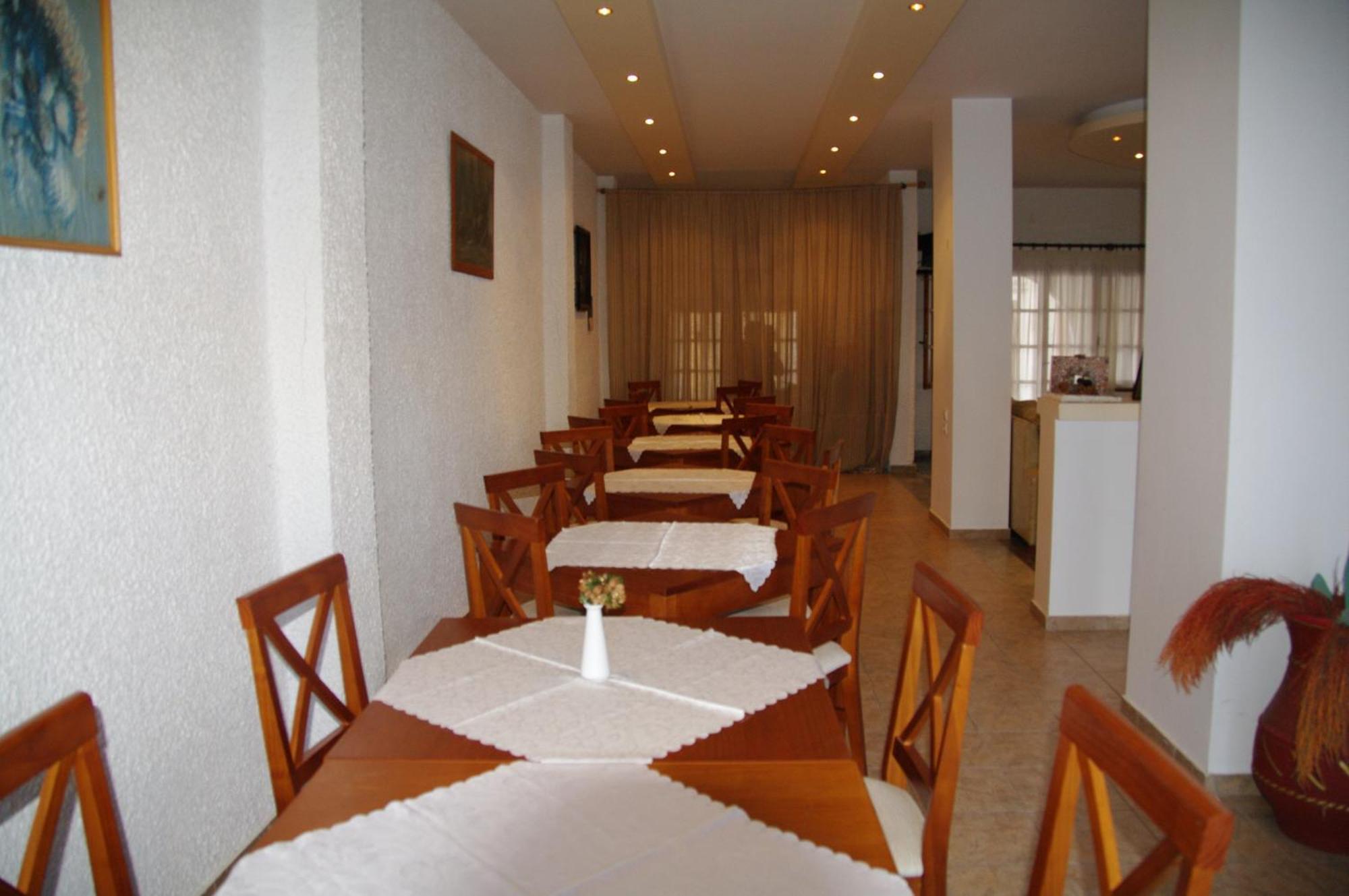 Hotel Marlton Skiathos Town Exterior foto