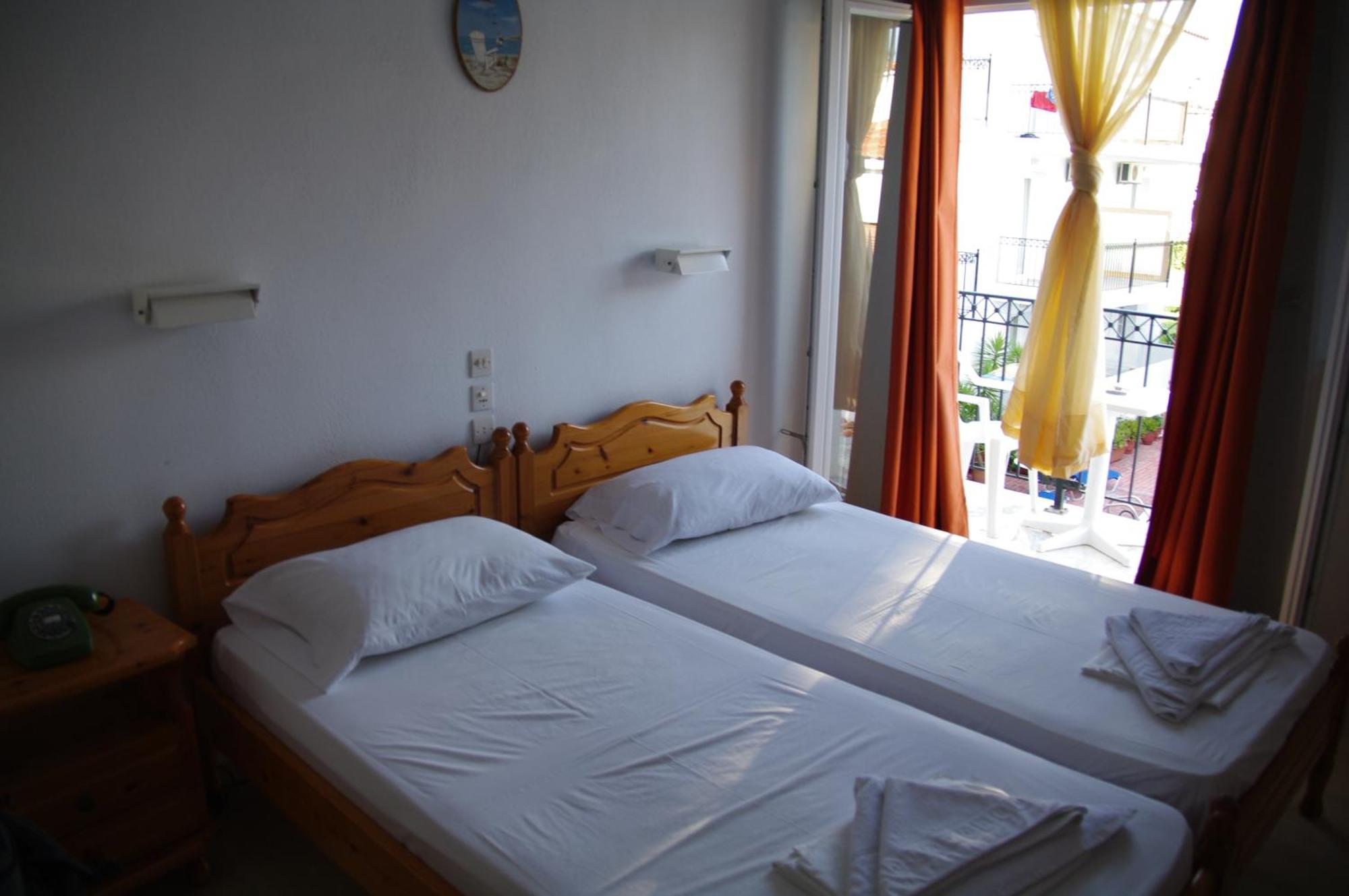 Hotel Marlton Skiathos Town Exterior foto